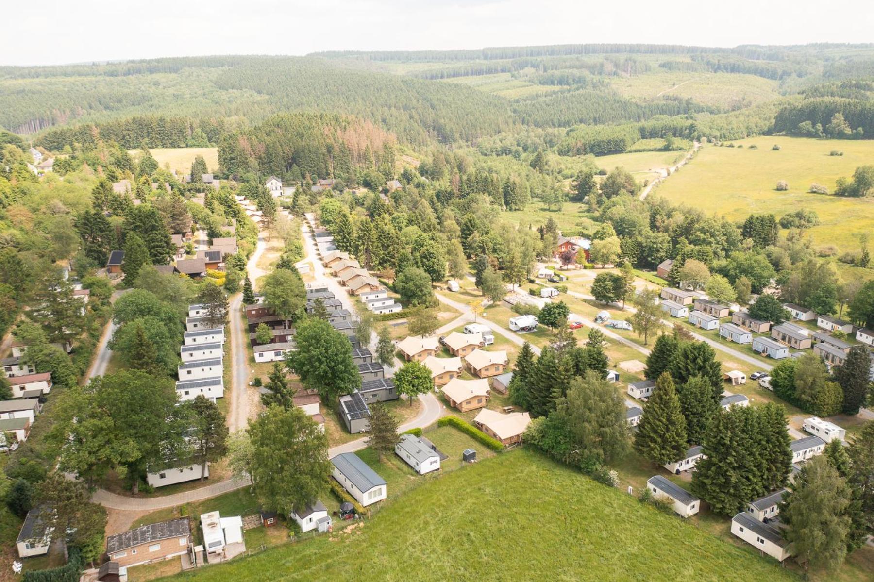 Hotel Ardenparks Petite Suisse Dochamps Exteriér fotografie